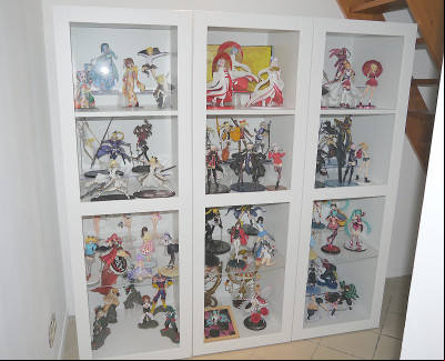 Des figurines dans des Platsa